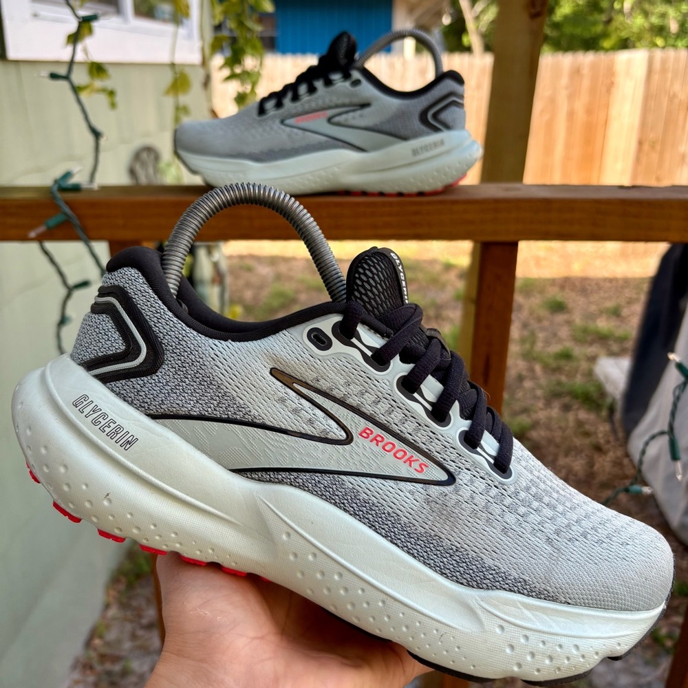 Brooks Women's Gray Running Shoes